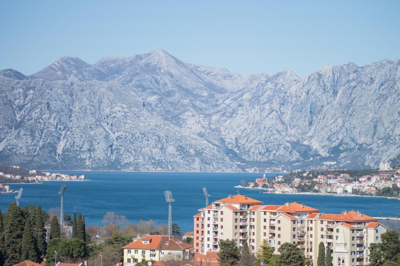 Apartments Mezini 11 Котор Екстер'єр фото