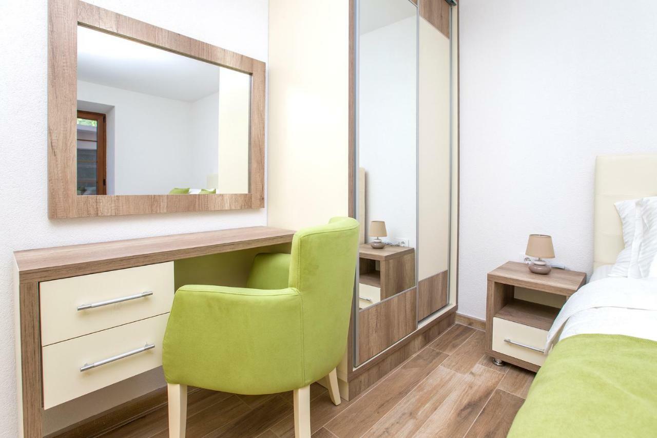 Apartments Mezini 11 Котор Екстер'єр фото